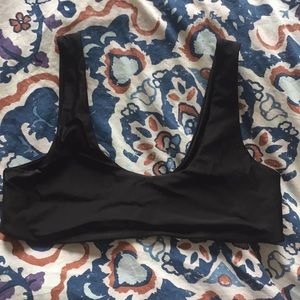 NWT crop top style bikini top